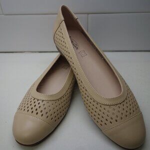 Venettini Margo, Girl's Blush Pink Perforated Leather Ballet Flats 39 EU, 8 US